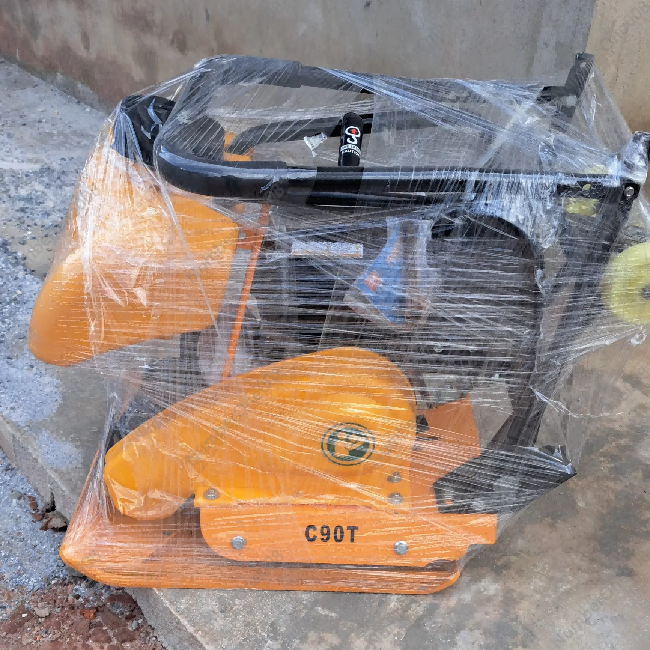C90t handheld forward vibratin - огляд і ціна Plate Compactor Vibrator