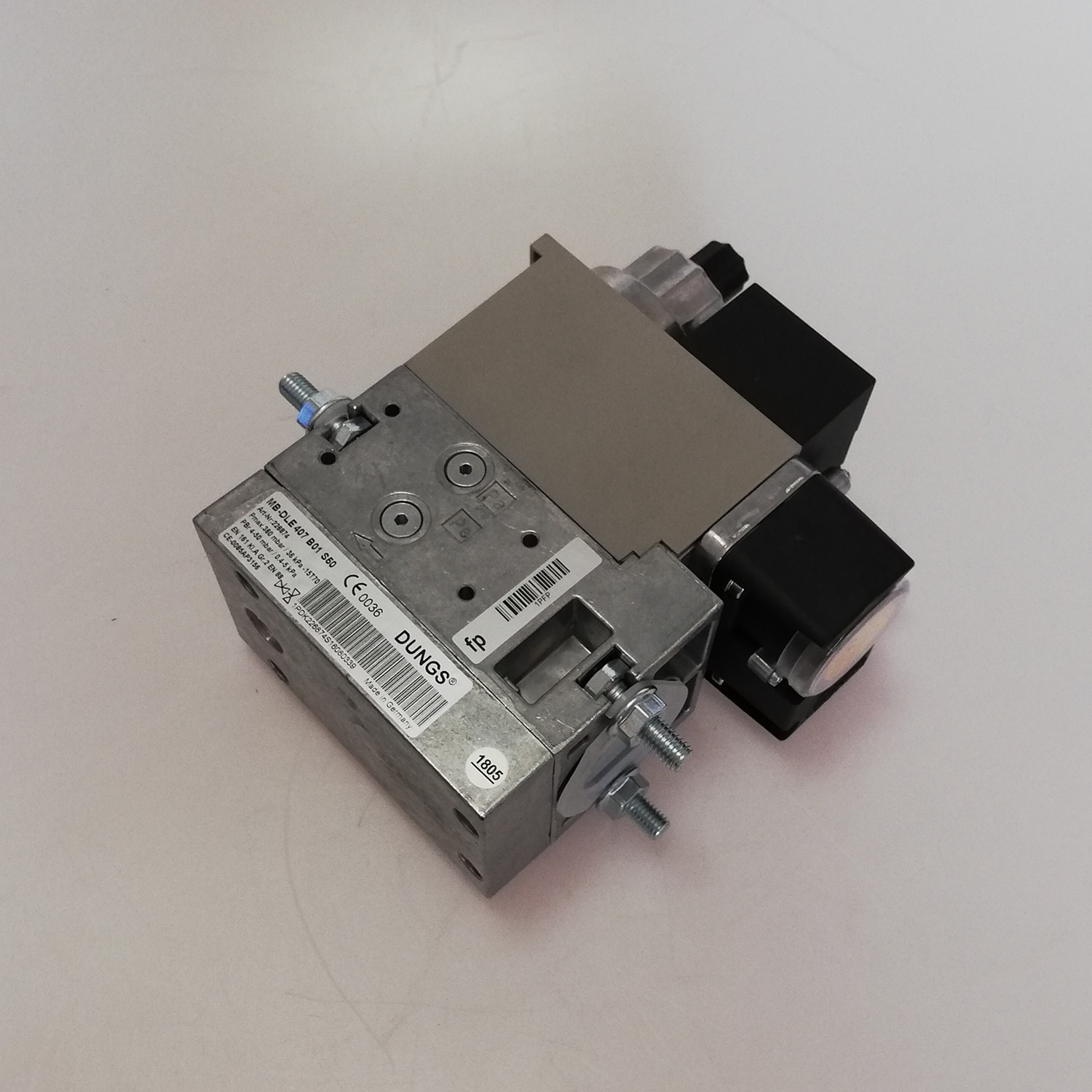 Original Gas Solenoid Valve Un - огляд і ціна Heavy Equipment Unit