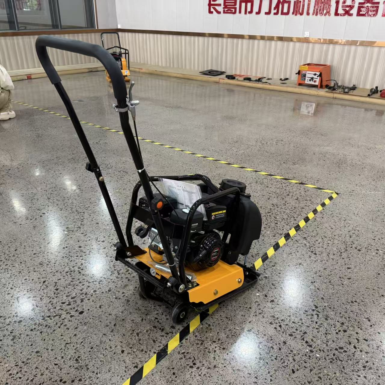 Heavy Duty Engine Concrete Vib - огляд і ціна Plate Compactor Vibrator